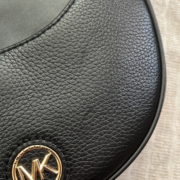 NWT Michael Kors Handbag - Picture 6 of 10